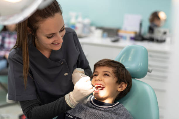 Best Emergency Tooth Extraction in Tennessee Ridge, TN